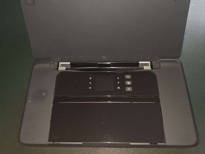HP OfficeJet 200 Mobile Printer + Carry Case + Bonus Paper