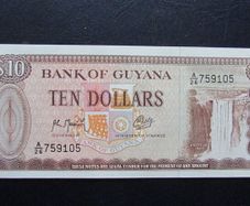 Guyana 1992.10 Dollars Uncirculated Banknote.