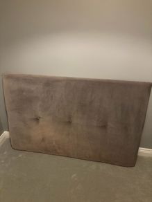 5ft King Size Plush Velvet Headboard in Excellent Condition