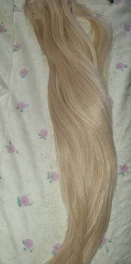Tape in hair extensions