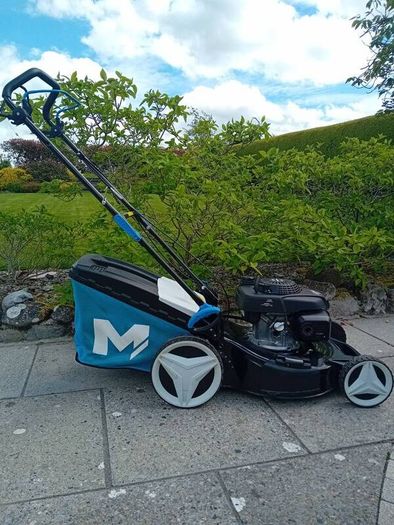Lawnmower