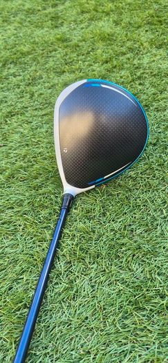 Taylormade sim2 max driver
