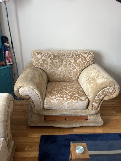 sitting room suite