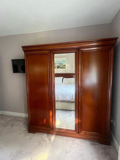 wardrobe