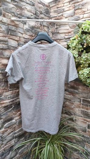 Take That Progress Live 2011 concert t-shirt The last time the full line up toured together  In great condition Front and back print Size small