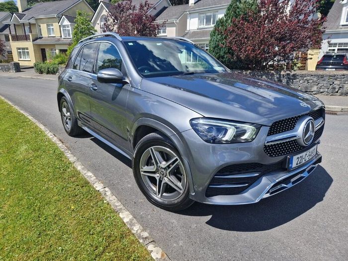 2022 Mercedes-Benz GLE 300D SUV 4Matic AMG Line