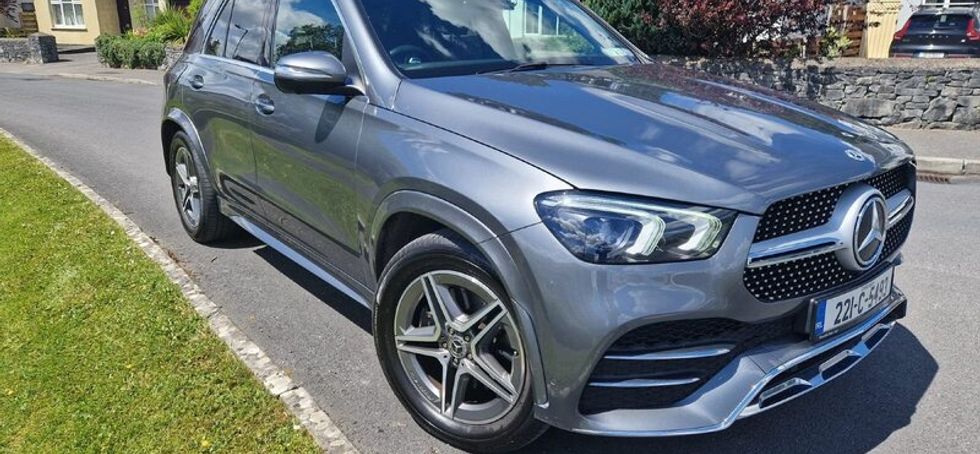 2022 Mercedes-Benz GLE 300D SUV 4Matic AMG Line