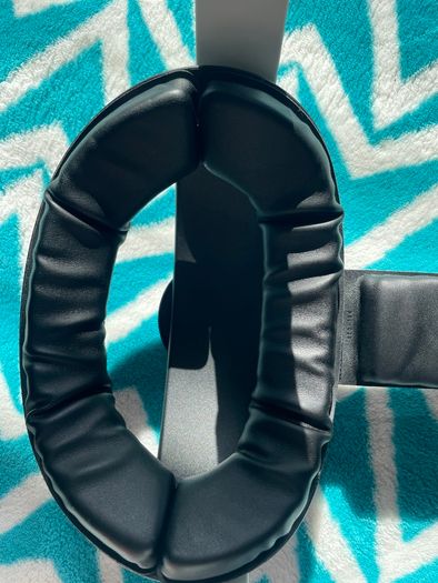 Oculus quest 2 VR with kiwi elite strap