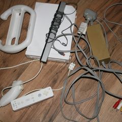 Wii set (in working order)