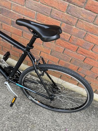 Trek FX2 Hybrid Bike