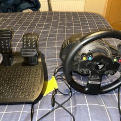 Thrustmaster tmx force feedback steering wheel and pedals (Xbox/pc)
