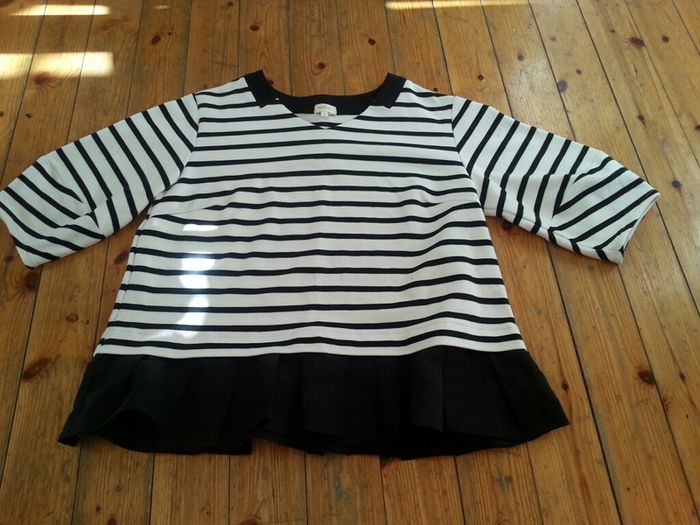 Lovely hushush top