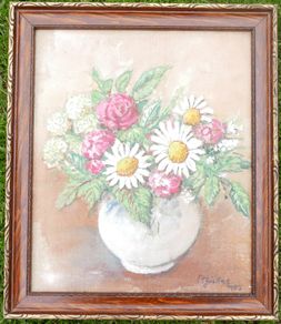 Vintage Vase of Flowers, original Oil on Canvas, signed  framed, 13,5" x 11,5"