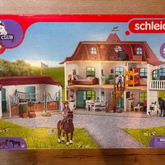 schleich Horse Club 42706 Lakeside Country House and Stable Perfect