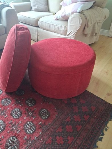 Poof seat