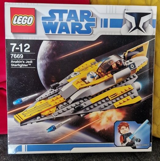 LEGO Star Wars Anakin's Jefi Starfighter (7669) free shipping