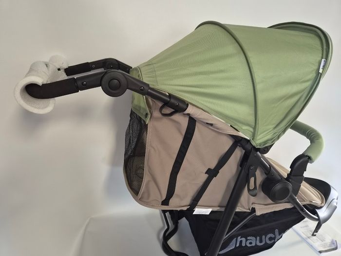 Hauck Runner Olive - Black -Robust Tricycle Buggy with Pneumatic Wheels