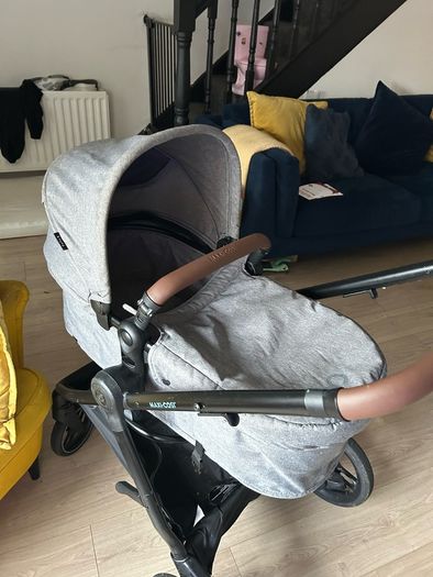 Maxi Cosi Zelia travel system