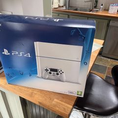 PS4 Console Boxed Glacier White With Additional Controller