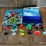 Marvel Avengers Assemble My Busy Books Storybook with 12 Figurines & Playmat Image 5