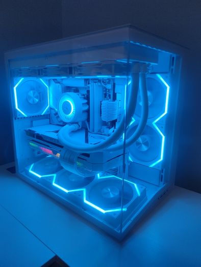 High-End Gaming PC - Ryzen 7 9800X3D - RTX 3080 - 32GB DDR5 - White Build - Like new
