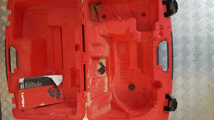 Hilti skil saw box