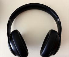 Beats Studio Pro