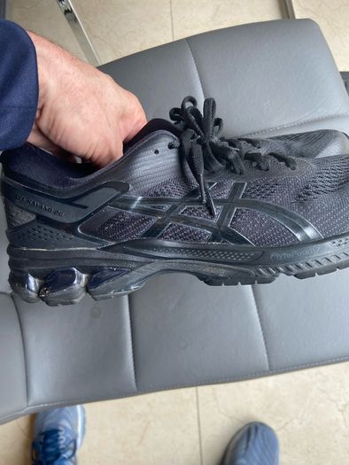 Asics Kayano 26 Black size 10