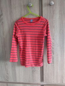 Boy tops 4/6 years old barely worn 8.each