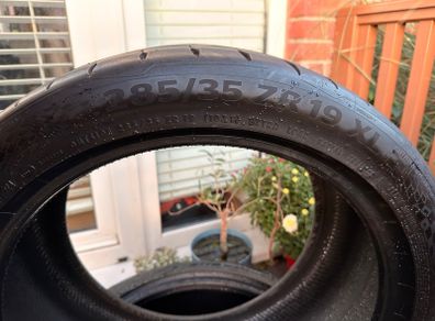 Continental Sportcontact 7 -285/35 R19 (only 2500 Km)