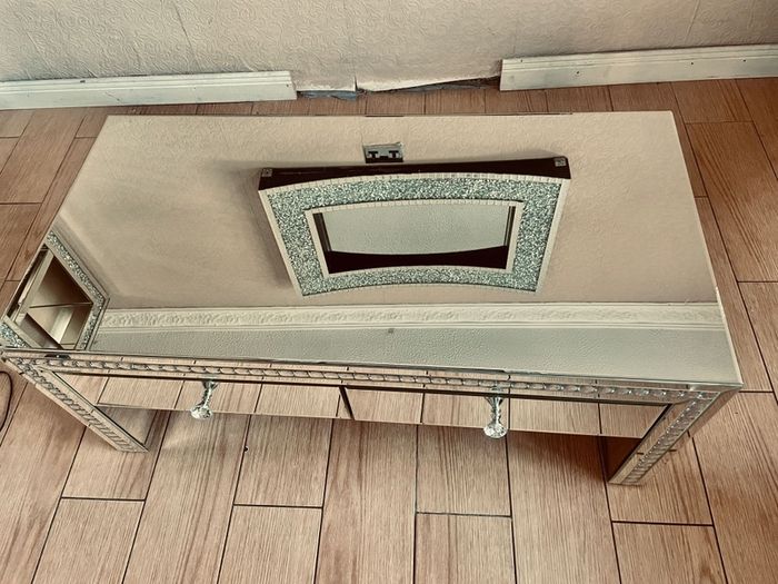 Crushed diamond mirror furniture
