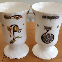 2 Royal Tara Vintage vase