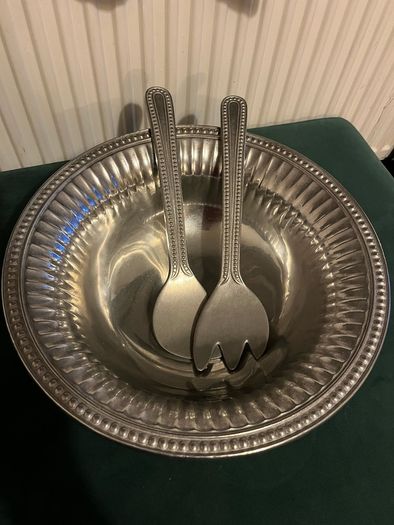 Wilton Armetale Salad Bowl and Serving Set