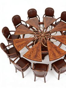 Theodore Alexander jupe table