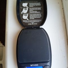 One balance weighing scales