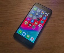 iPhone 8 Rare ios 12