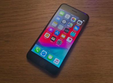 iPhone 8 Rare ios 12