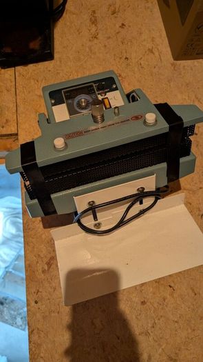 CNF Constant heat sealer