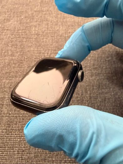 Apple Watch Series 5 44mm Space Gray Aluminium - Fully Working