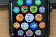 Apple Watch SE (2nd Generation) 44mm GPS + Cellular Connectivity 32GB Midnight, Without a strap