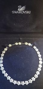 swarovski flower choker necklace
