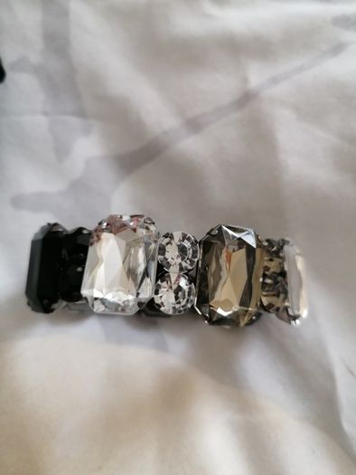Bracelet very dressy