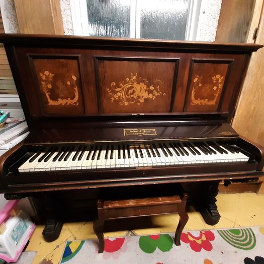 piano