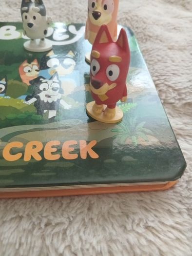 Bluey book and figures