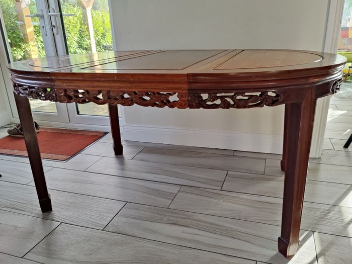 Beautiful solid wood extendable dining table