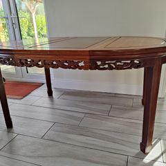 Beautiful solid wood extendable dining table