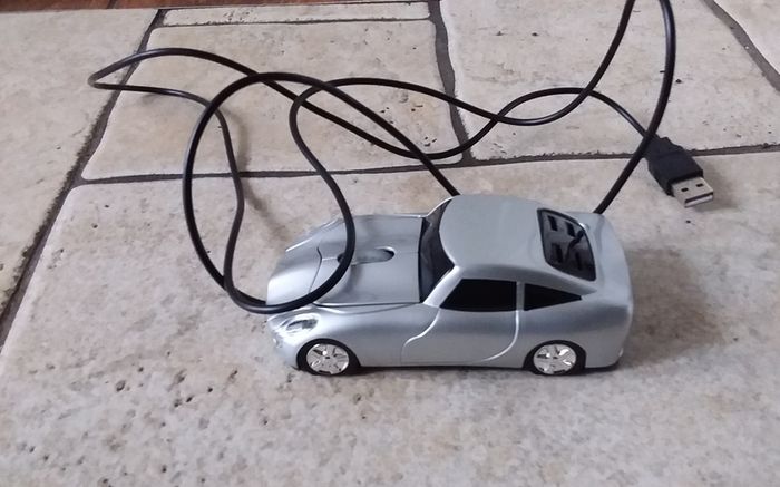 Sports Car Computer/Laptop Scrolling Mouse