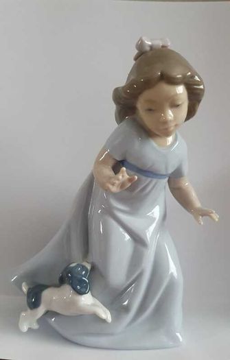 Nao Figurines