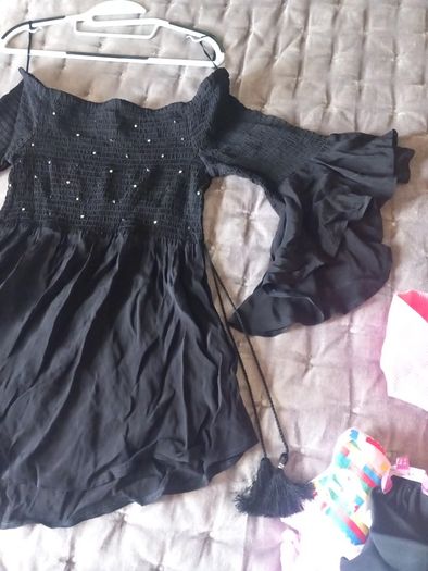 Black Off the shoulder top/dress