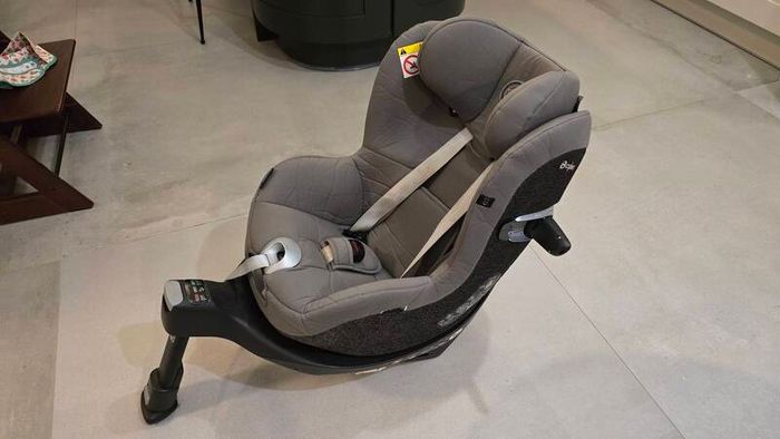 Cybex Modular Car Seat System - Base Z (360 Swivel) + Cloud Z + Sirona Z